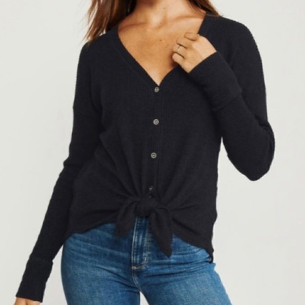 Nwt-Abercrombie & Fitch Super Soft Knot Front Navy Long Sleeve (Size:Small)